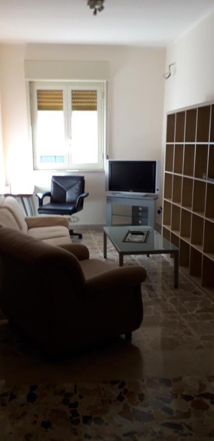 Lucy Home Lussuoso Appartamento Recanati Mare Giardini Naxos Exterior photo